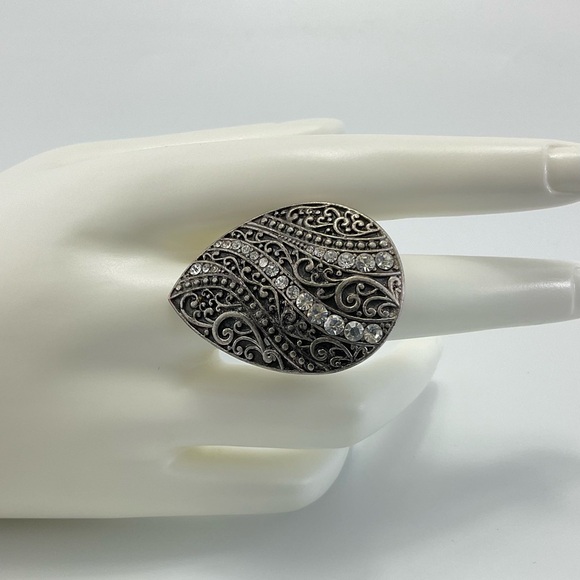 Vintage Gothic Ring Clear Crystals & Mystical Swirls Stretch Ring, Celtic Nordic - Picture 10 of 13